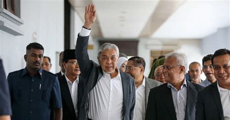 Badan Peguam Cabar Keputusan Peguam Negara Mohon DNAA Zahid Berita Harian