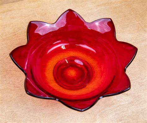 Vintage Fenton Glass Classic Fenton Amberina Flared Lotus Flower Red