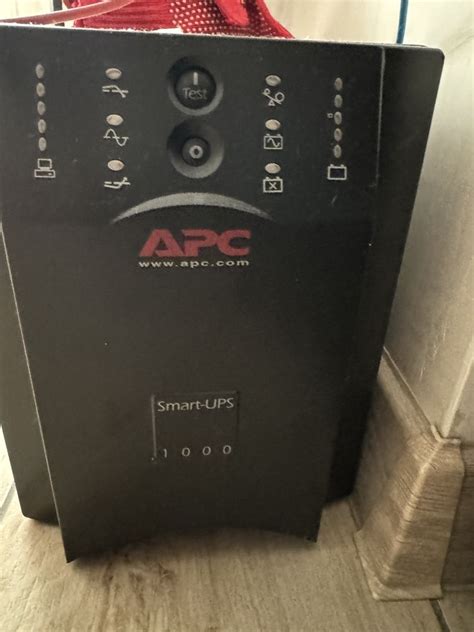 Smart ups 1000 APC: 5 000 грн. - Безперебійники живлення Київ на Olx