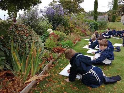 Making Natural Paints Abingdon Prep School