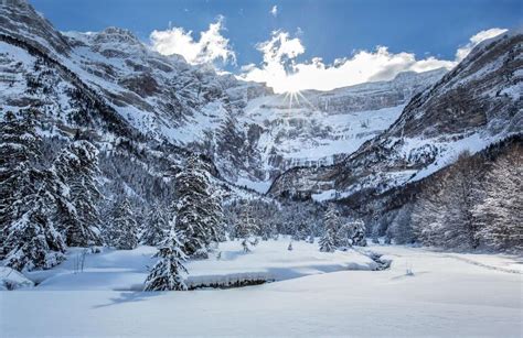 Balade En Raquettes Au Cirque De Gavarnie