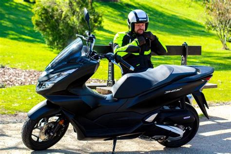 PRUEBA Honda PCX 125 Crucero De Ciudad MOTOSAN