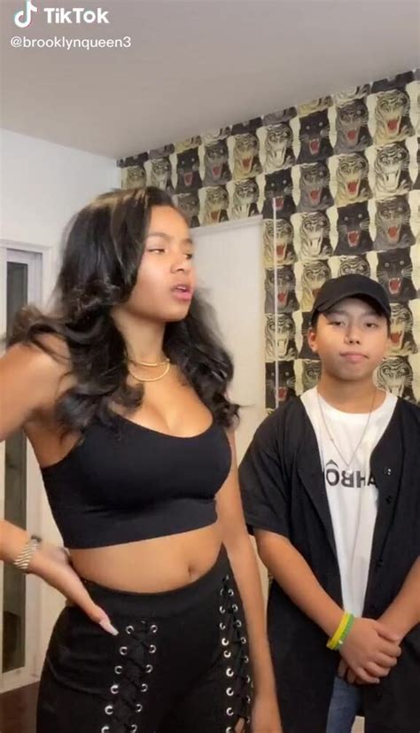 Hot Brooklyn Queen Shows Cleavage In Black Crop Top Sexyfilter