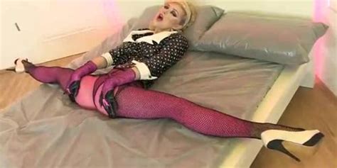 Blonde Zlata Contortionist Flexgirl In Bed With High Heels And Lingerie Tnaflix