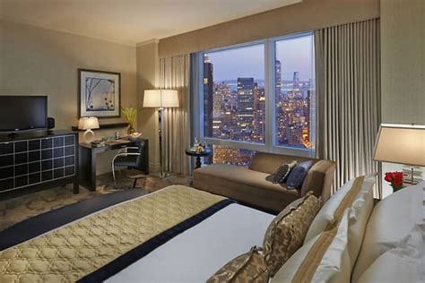 City View Hotel Rooms in New York City | Mandarin Oriental, New York