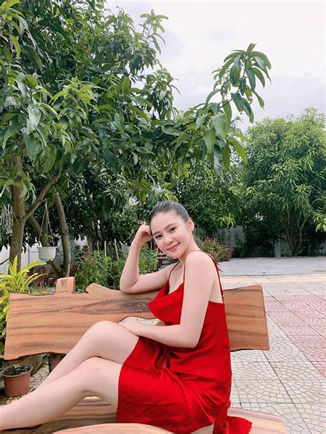 Hot Girl N Ng M T Xinh Nh B P B Th N H Nh R C L A B O D N Tr