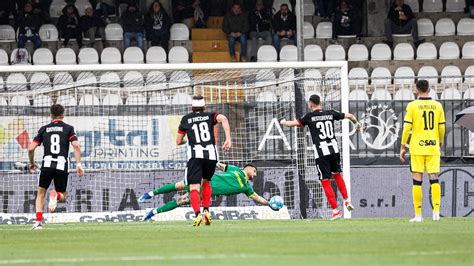 Serie B Il Modena Di Bisoli Non Va Oltre Lo 0 0 Ad Ascoli