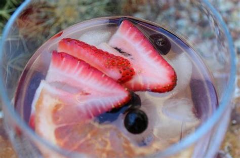 Foodista | Clericot: The Easy White Sangria