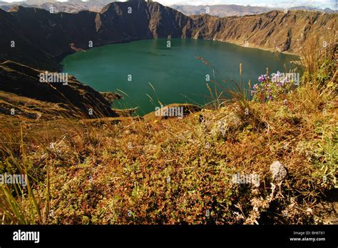 Quilotoa, Ecuador, Overview of Quilotoa volcano, the westernmost ...