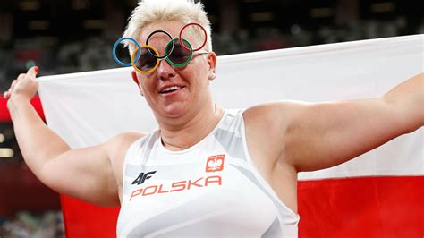 Anita W Odarczyk W Sztafecie Olimpijskiej W Marsylii Co Za Wyr Nienie