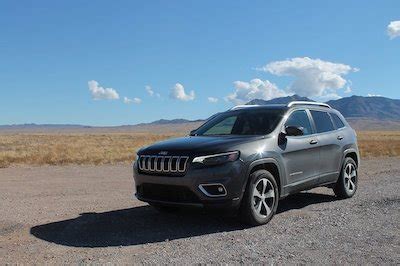 Best Roof Racks For The Jeep Cherokee Trailhawk For Off Road