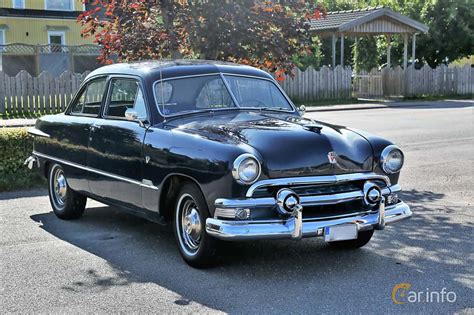 Ford Custom Deluxe Tudor Sedan 1951