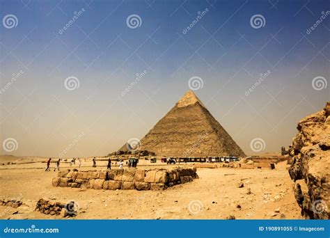 Pirâmides egípcias em giza imagem de stock Imagem de grande 190891055