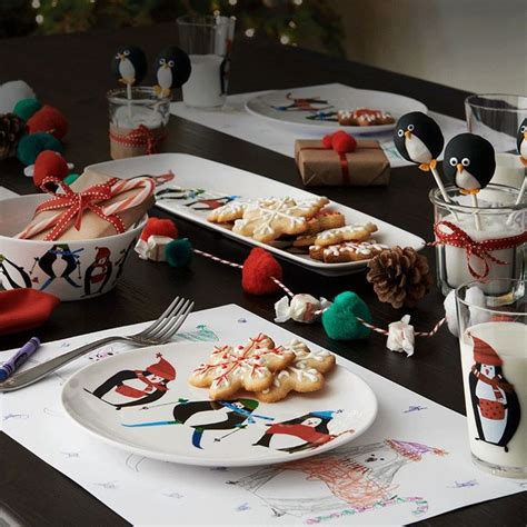 Christmas Plate Settings And Holiday Place Setting Ideas Crate And Barrel Holiday Tableware