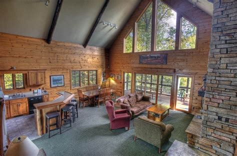 Deacon's Lodge Cabins - MInnesota Golf Vacations | Breezy Point Resort ...