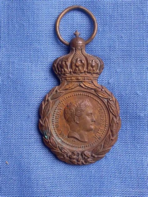 MILITARIA ANCIEN OBJET 1821 MÉDAILLE DE Saint Hélène napoléon I EUR