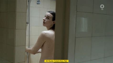 Annika Kuhl Naked In Tatort Verbrannt