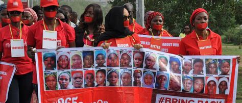 Nigeria Boko Haram Entf Hrt Und Drangsaliert Massenhaft Junge Frauen