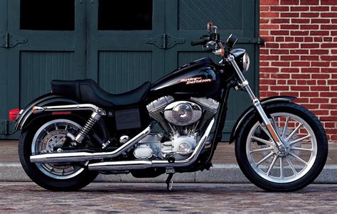 HARLEY-DAVIDSON Super Glide (2004-2005) Specs, Performance & Photos ...