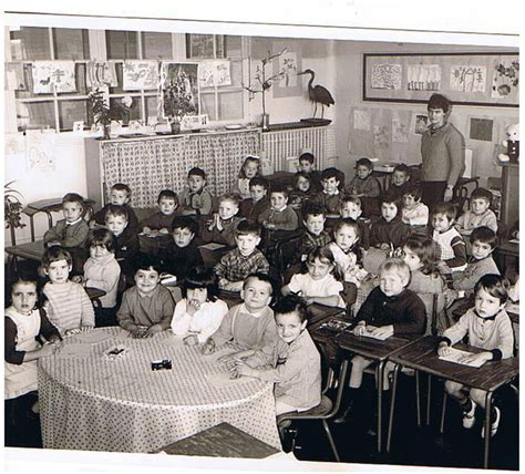 Photo De Classe 1er Année De Maternelle De 1970 Ecole Paul Langevin