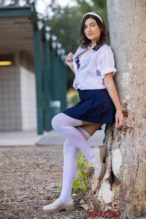 SheSeducedMe Kay Lovely Mae Milano Campus Porn Club Part Two Sba 5402 Porn Pic