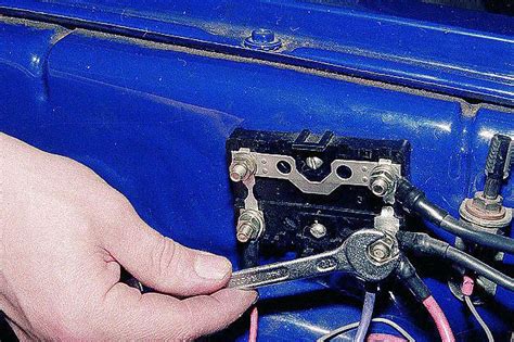 Замена предохранителей и блока реле. ГАЗ 3110, 310221 (Волга)