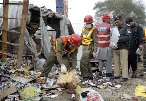 パキスタンのペシャワル郊外とクエッタで爆弾攻撃、19人死亡 写真3枚 国際ニュース：afpbb News