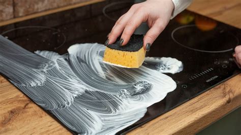 How To Clean An Electric Stovetop And Eliminate The Gunk