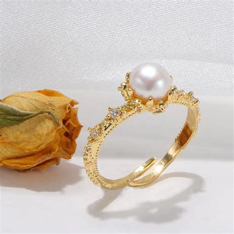 Vintage Inspired Pearl Ring - Zircon - Creative Crown Design - ApolloBox