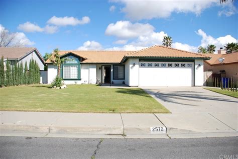 2572 W Buena Vista Dr Rialto Ca 92377 Mls Tr20054778 Redfin