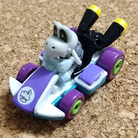 Hot Wheels Mario Kart Super Mario Dry Bone Grey Loose Shopee Malaysia