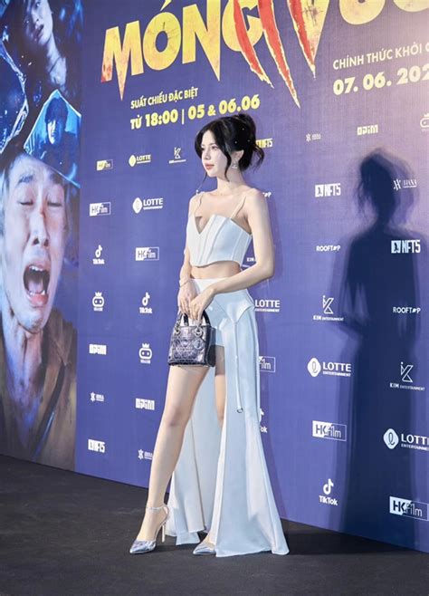 Hotgirl Mai Dora bikini khoe body đồng hồ cát vạn người mê