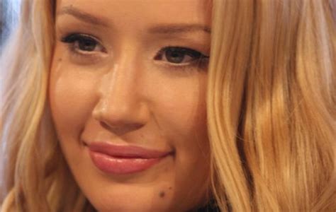 Iggy Azalea Opens Onlyfans Account In Tiny Bikini “hotter Than Hell