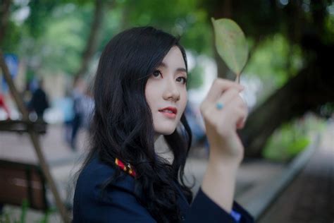 Ngắm vẻ đẹp lấp lánh của hot girl Đại học Kiểm sát Hà Nội