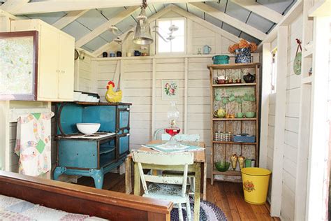 26 Beautiful She Shed Interior Design Ideas [with Pictures]