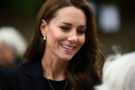 S Explodir Vibrar Nausnice Opal Kate Middleton Depararse Xadrez Tonto