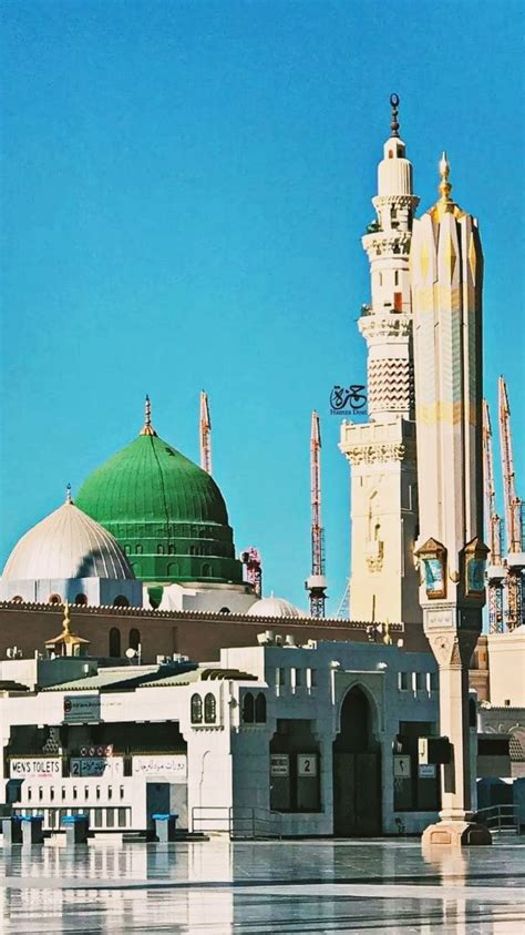 Medina Mosque with Beautiful Architecture