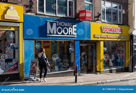 Exeter Devon Uk March 02 2020 Thomas Moore Toymaster Store Front