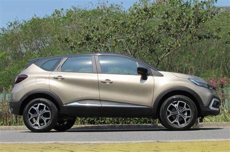 Teste do Renault Captur Iconic Na dinâmica da estética