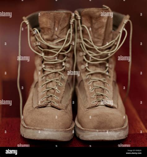 Vintage Hiking boots Stock Photo - Alamy