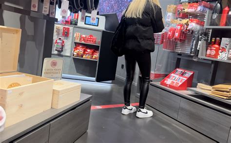 German Teen In Thight Leather Leggins Ass Forum