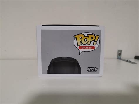 Funko Pop! Fortnite Dark Vanguard Glow in The Dark, Hobbies & Toys ...