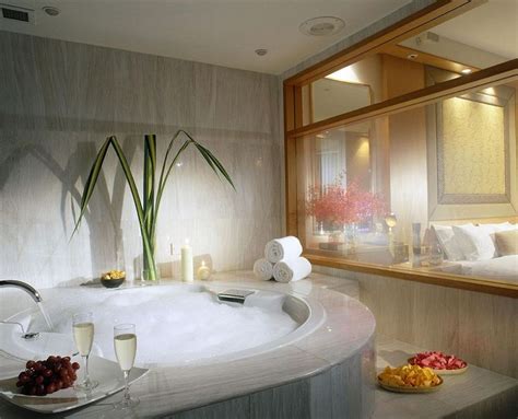 The best Singapore hotels with Jacuzzi in rooms