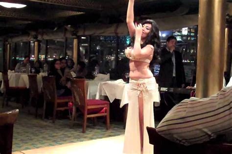 Nile River Dinner Cruise With Belly Dancing Show In Cairo 2025