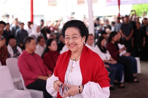 daftar lengkap  kader pdip  dipecat jokowi hingga bobby