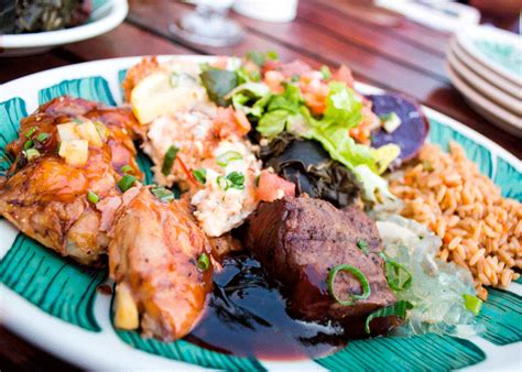 Old Lahaina Luau - Maui's Only 100% Authentic Hawaiian Luau