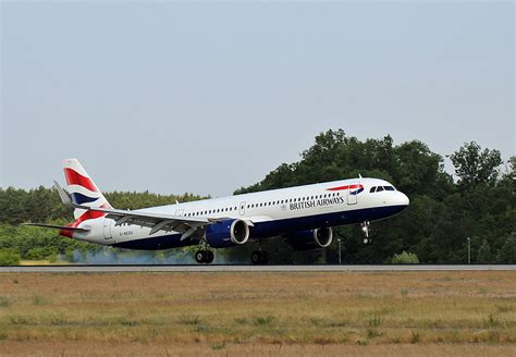 British Airways Airbus A 321 251NX G NEOU BER 09 06 2023 Flugzeug