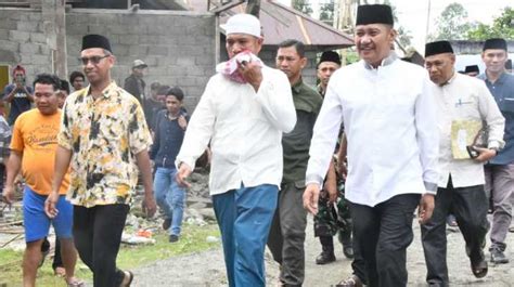 Pejabat Bupati Morowali Letakkan Batu Pertama Pembangunan Masjid Taqwa