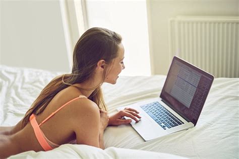 Australian Casual Sex Swingers Caught In Global Adult Friend Finder Security Breach Daily Mail