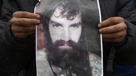 Quién es Santiago Maldonado el joven cuya desaparición tuvo en vilo a